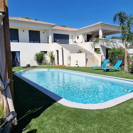 Bistinetti Rez De Confort Avec Piscine Lägenhet *