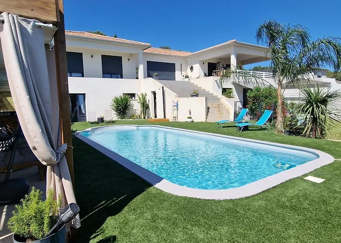 Bistinetti Rez De Confort Avec Piscine Lägenhet *