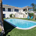 Bistinetti Rez De Confort Avec Piscine Apartmán *